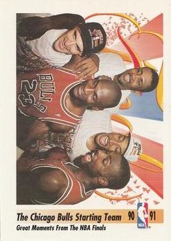1991-92 SkyBox #337 The Chicago Bulls Starting Team Front