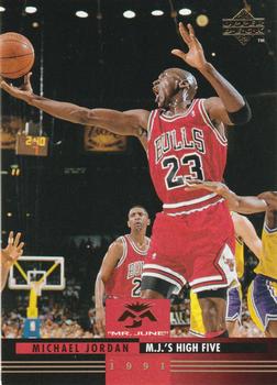 1993-94 Upper Deck Spanish #167 Michael Jordan - M.J.'s High Five Front
