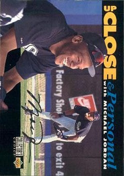 1994 Collector's Choice - Silver Signature #635 Michael Jordan - VAR: Black stripe at bottom of card Front