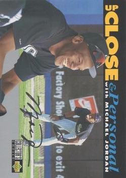 1994 Collector's Choice - Silver Signature #635 Michael Jordan - VAR: Silver stripe at bottom of card Front