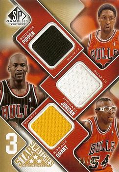 2009-10 SP Game Used - 3 Star Swatches 35 #3S-JGP Horace Grant / Michael Jordan / Scottie Pippen Front